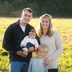 Meet your Posher, Damara